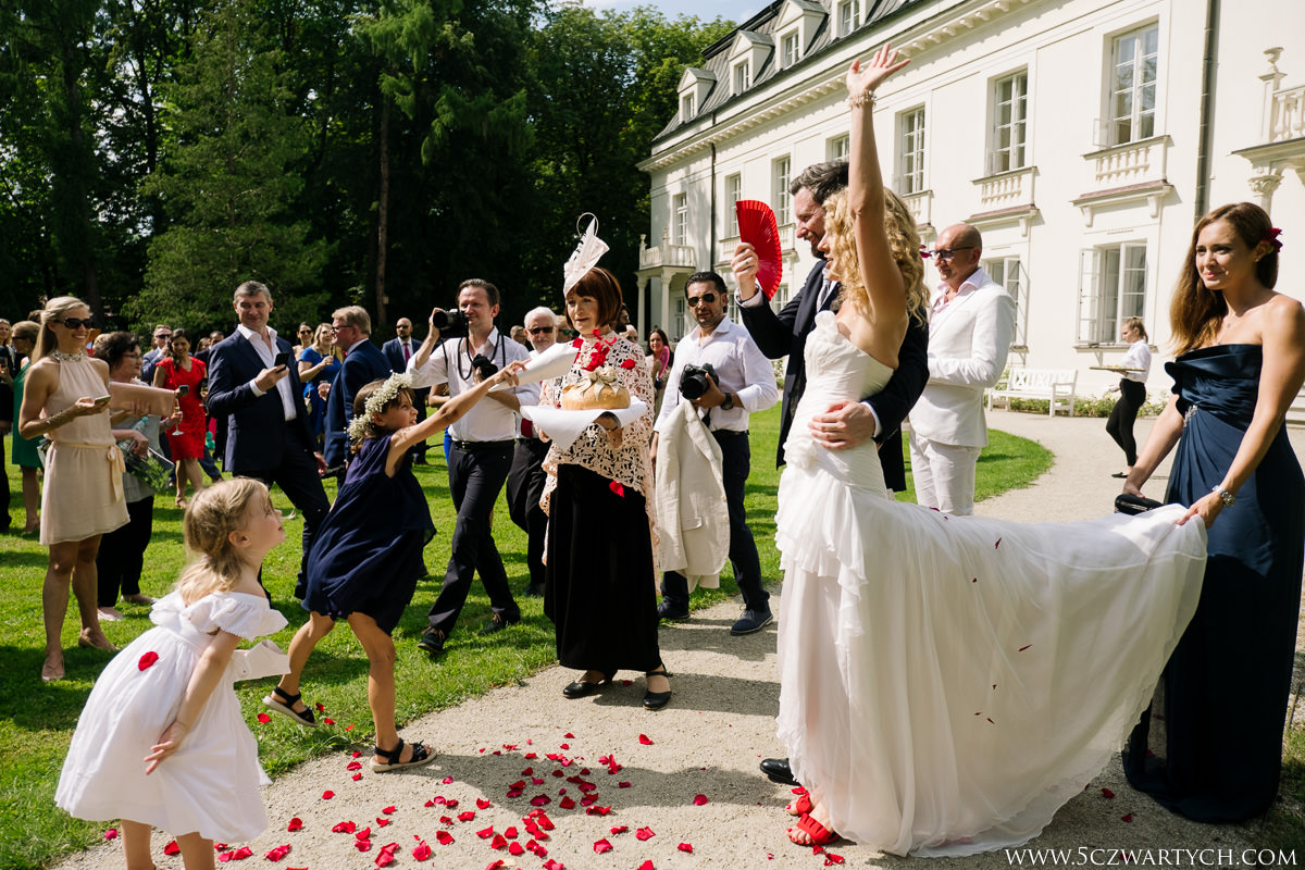Pałac Radziejowice zdjęcia ślubne fotografia ślubna reportaż ślubny wedding photography 5czwartych