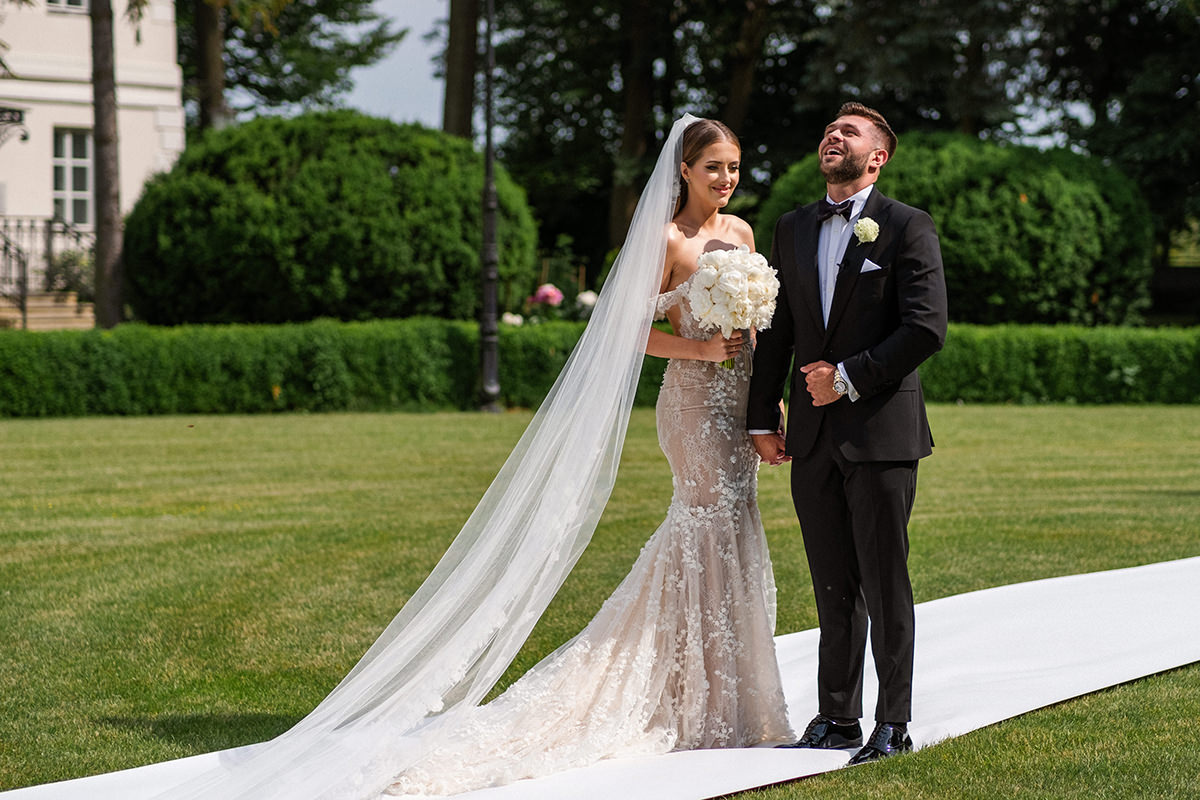 zdjęcia ślubne fotografia ślubna elegancki klasyczny glamour ślub Pałac Mała Wieś 5czwartych Agnieszka Rusinowska