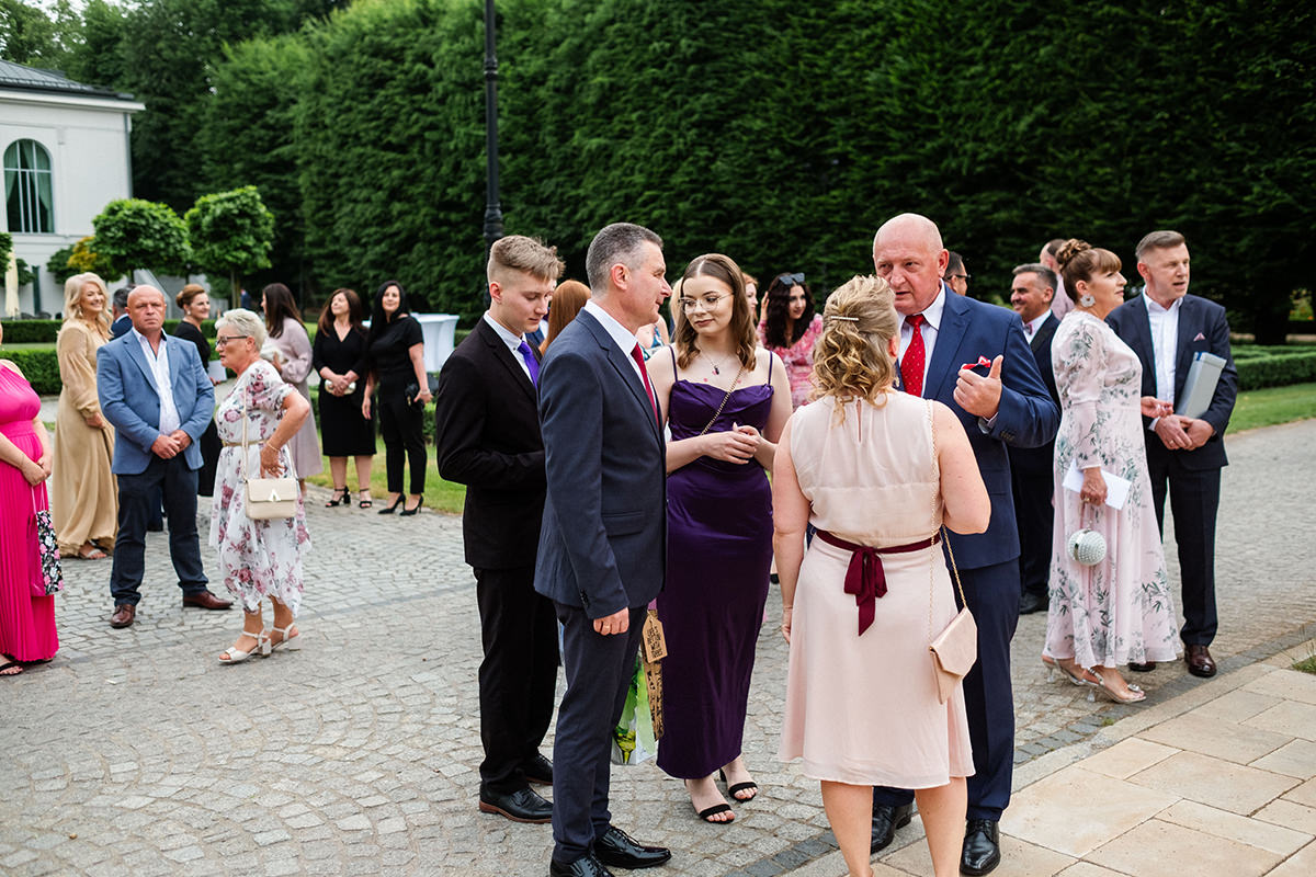 zdjęcia ślubne fotografia ślubna elegancki klasyczny glamour ślub Pałac Mała Wieś 5czwartych Agnieszka Rusinowska