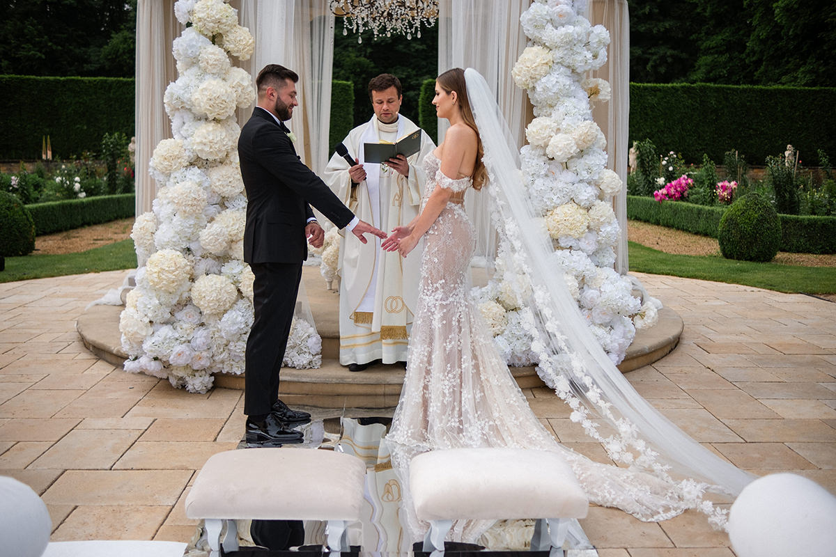 zdjęcia ślubne fotografia ślubna elegancki klasyczny glamour ślub Pałac Mała Wieś 5czwartych Agnieszka Rusinowska