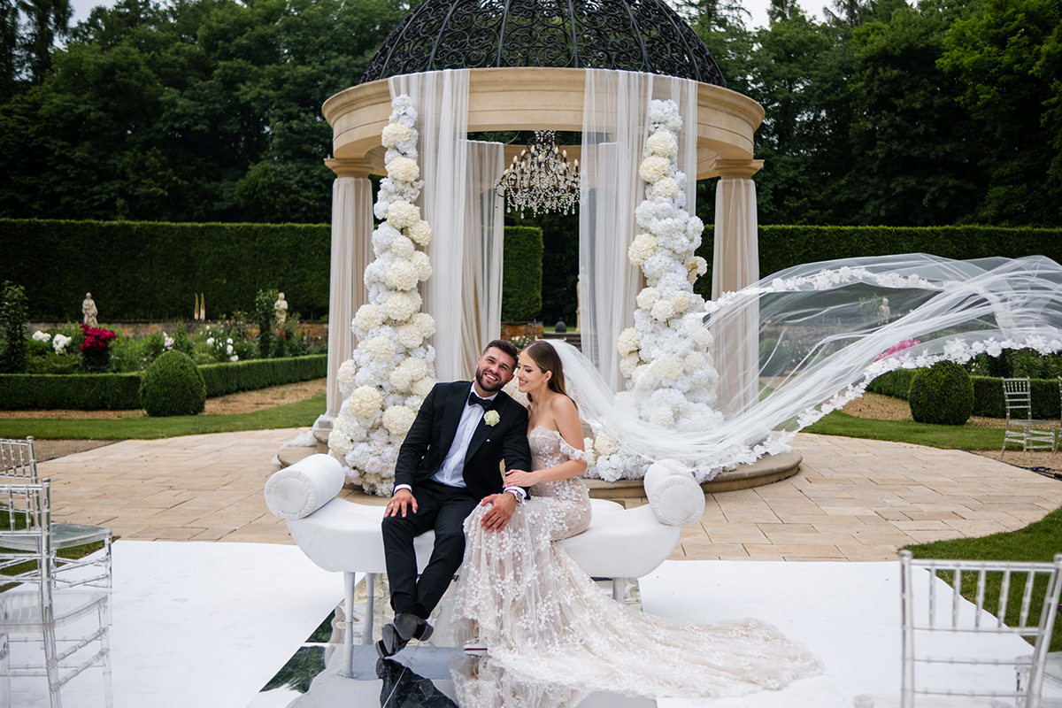 zdjęcia ślubne fotografia ślubna elegancki klasyczny glamour ślub Pałac Mała Wieś 5czwartych Agnieszka Rusinowska