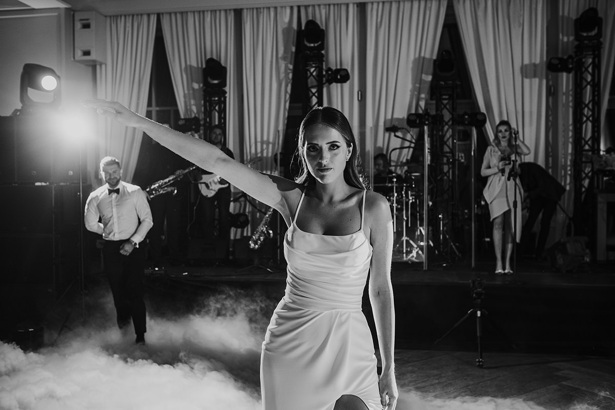 zdjęcia ślubne fotografia ślubna elegancki klasyczny glamour ślub Pałac Mała Wieś 5czwartych Agnieszka Rusinowska