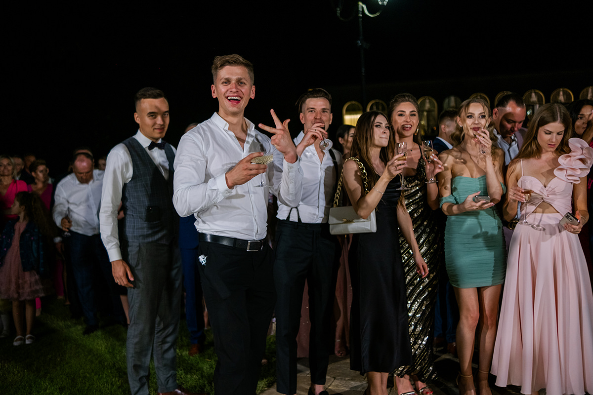 zdjęcia ślubne fotografia ślubna elegancki klasyczny glamour ślub Pałac Mała Wieś 5czwartych Agnieszka Rusinowska